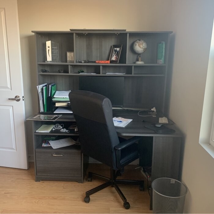 Hillsdale Reversible Corner Desk with Hutch
