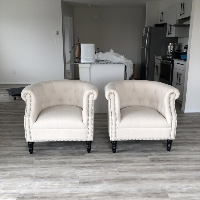 Huntingdon 34'' Wide Tufted Chesterfield Chair
