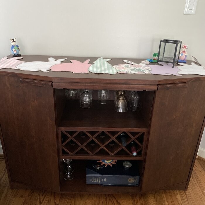 Isabell Bar with Wine Storage