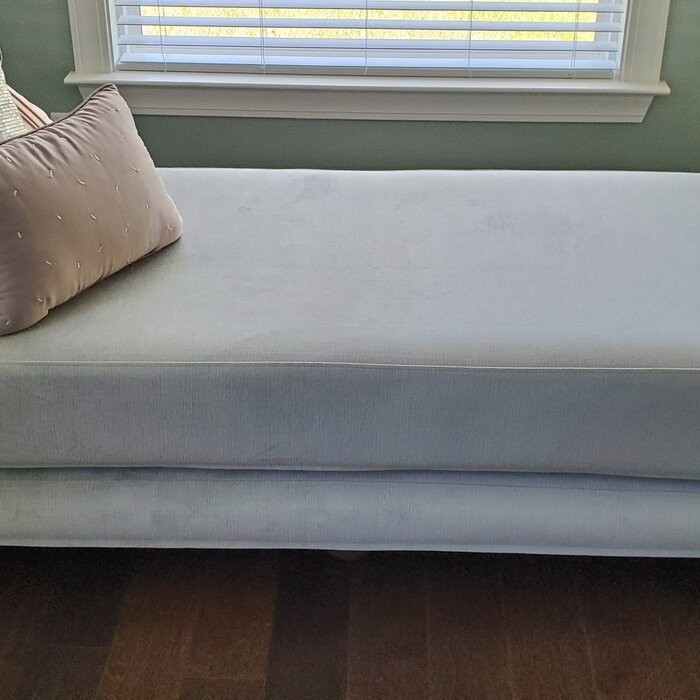 Ishee Queen Daybed with Mattress