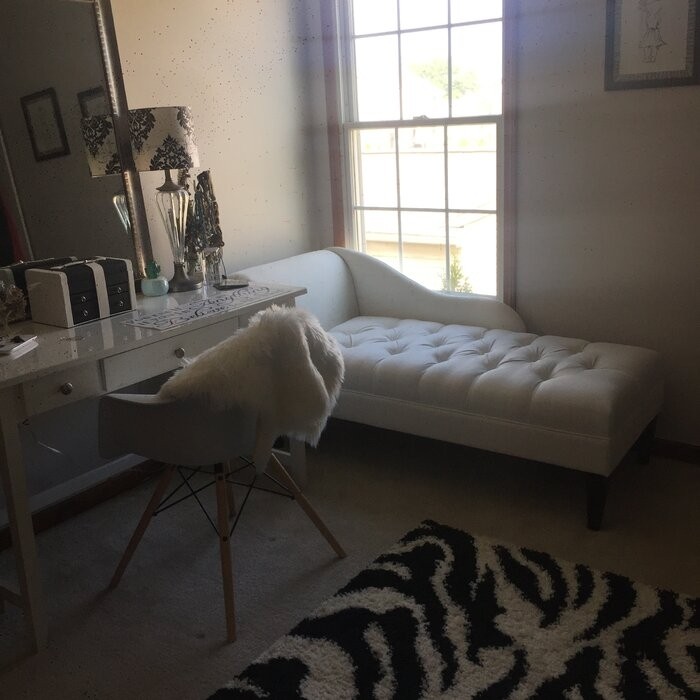 Jeppesen Tufted Right/Left-Arm Chaise Lounge