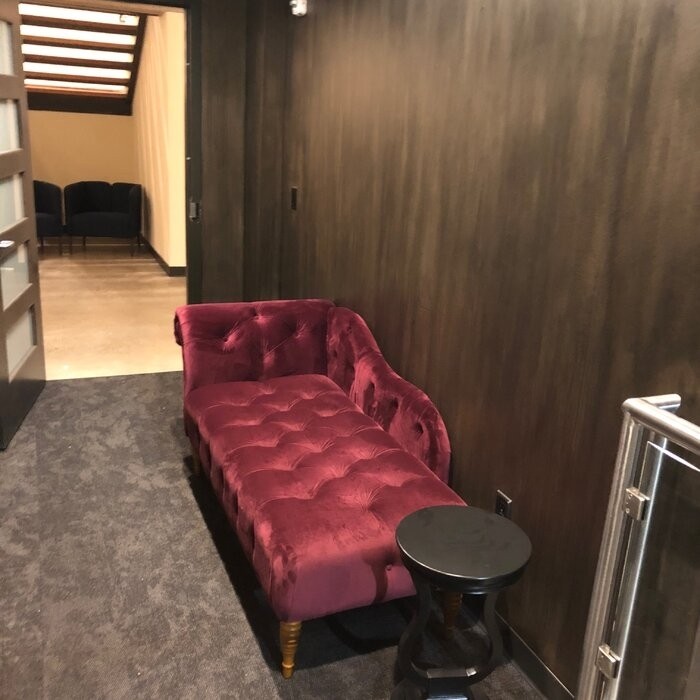 Kannon Tufted Right-Arm Chaise Lounge