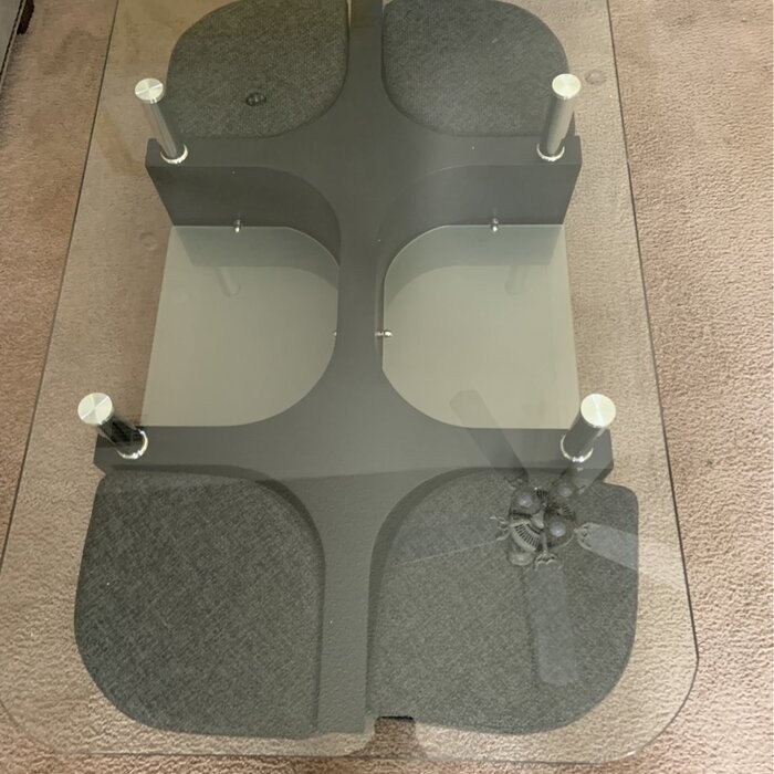 Kingsfield Coffee Table with 4 Nested Stools
