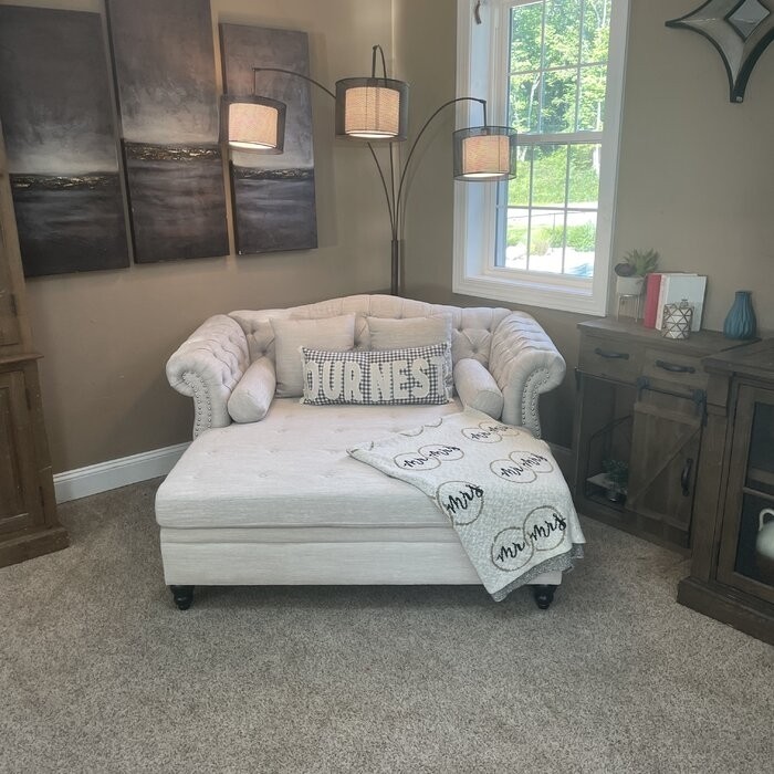 Lamm Tufted Two Flared Arms Chaise Lounge