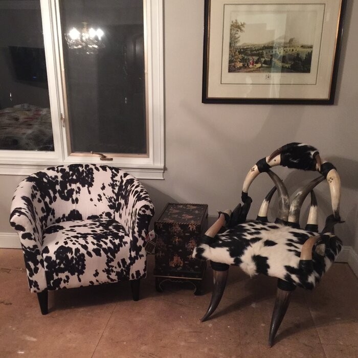 Liam 30.5'' Wide Barrel Chair