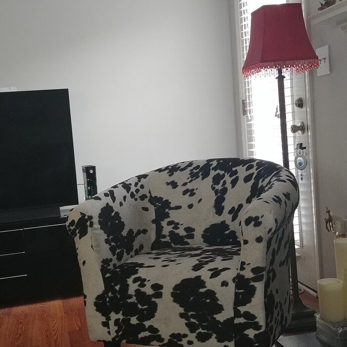 Liam 30.5'' Wide Barrel Chair
