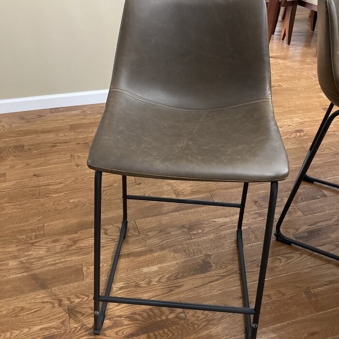 Liara Counter & Bar Stool