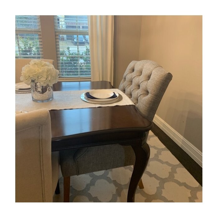 Lila Tufted Linen Arm Chair