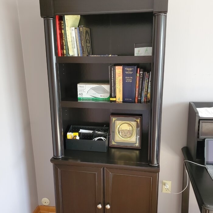 Manahan 71.88'' H x 29.38'' W Standard Bookcase