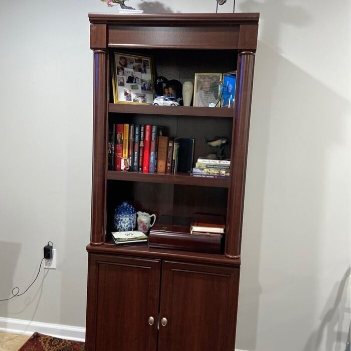 Manahan 71.88'' H x 29.38'' W Standard Bookcase