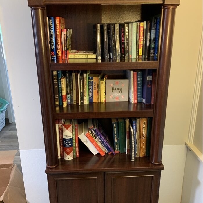 Manahan 71.88'' H x 29.38'' W Standard Bookcase