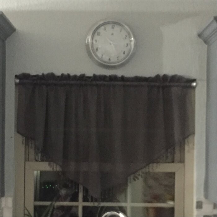 Mardis Solid Color Pointed 51'' Window Valance