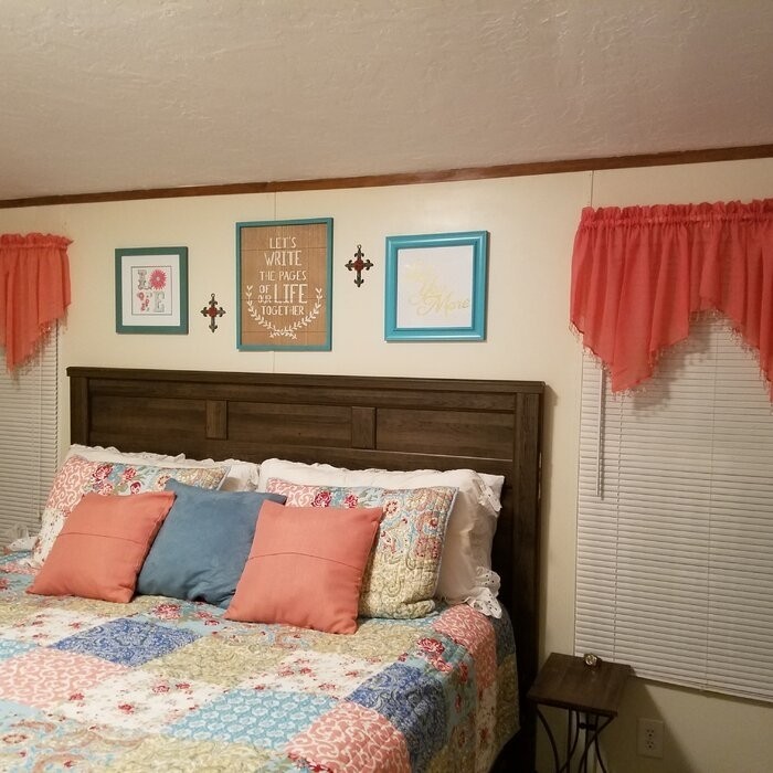 Mardis Solid Color Pointed 51'' Window Valance