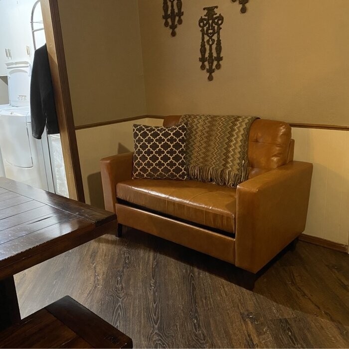 Milton 53'' Square Arm Loveseat