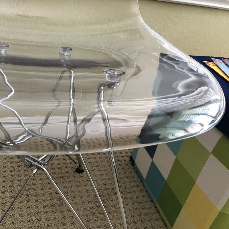Moller Side Chair in Clear