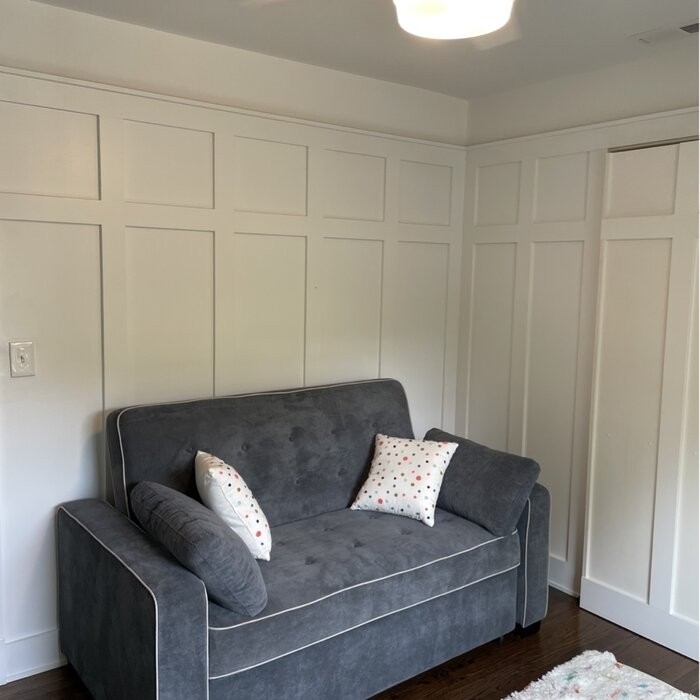 Monroe 45.67'' Square Arm Sleeper