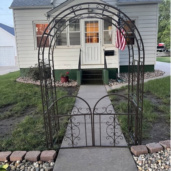 Montebello Iron Arbor with Gate