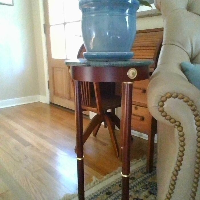Noack Round Pedestal Marble Plant Stand