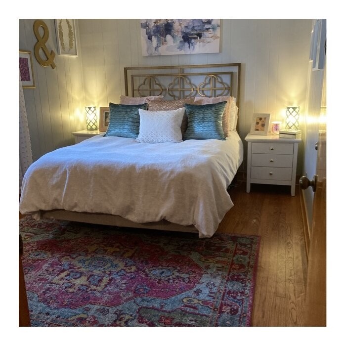 Open-Frame Headboard