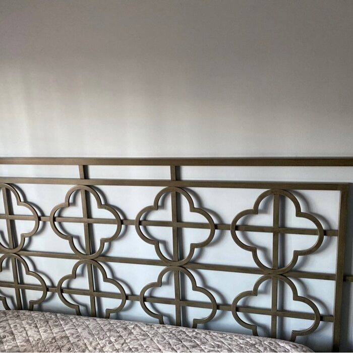Open-Frame Headboard