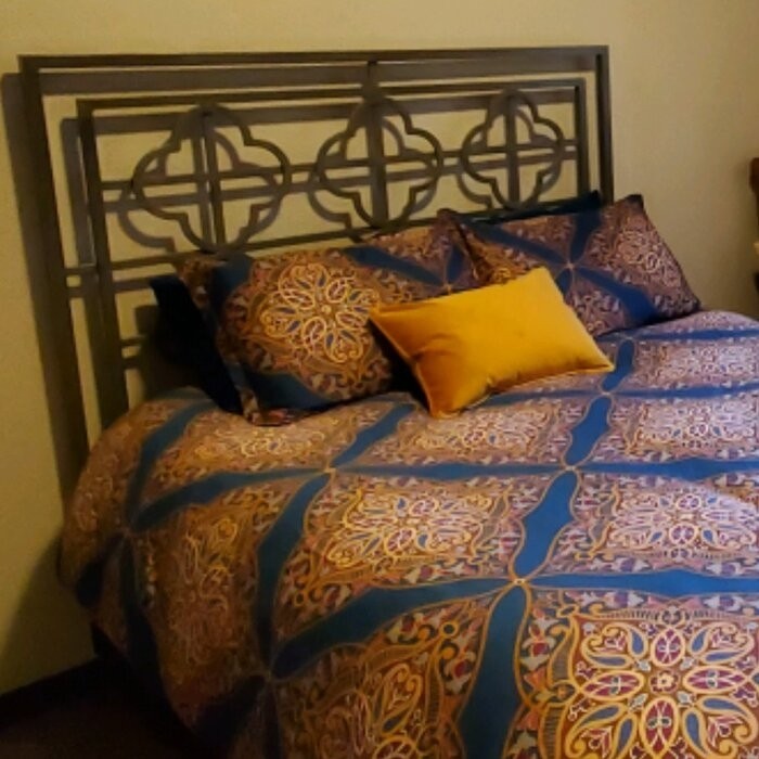 Open-Frame Headboard