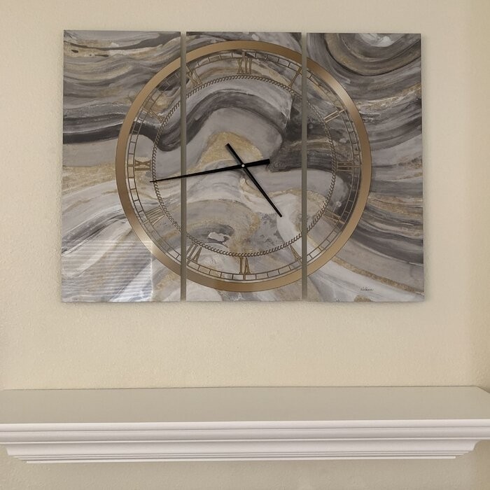 Oversized Canion Glam Metal Wall Clock