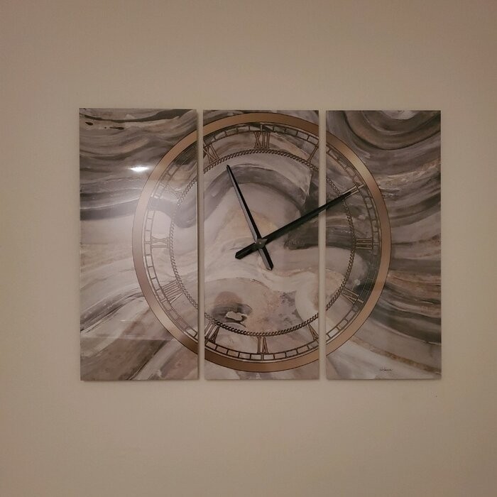 Oversized Canion Glam Metal Wall Clock