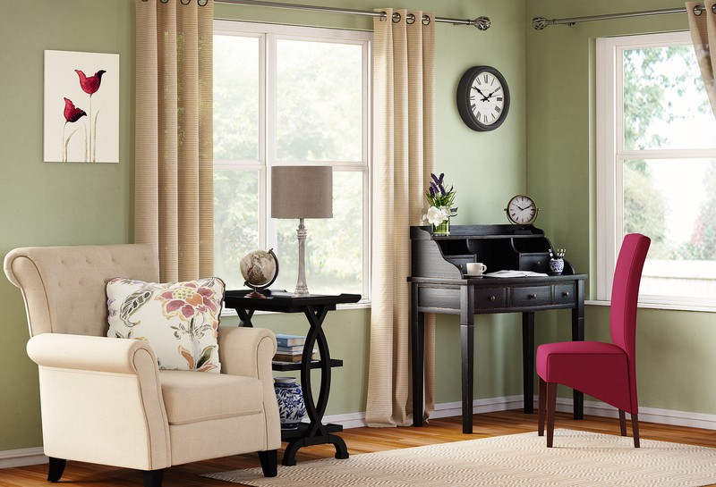 Paignt Secretary Desk with Hutch