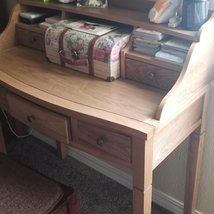 Paignt Secretary Desk with Hutch