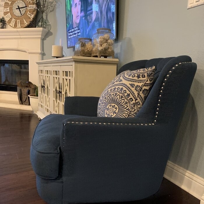 Parmelee 33'' Wide Tufted Club Chair