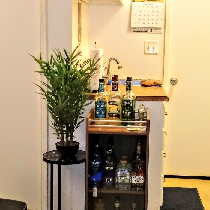 Petties Mini Bar
