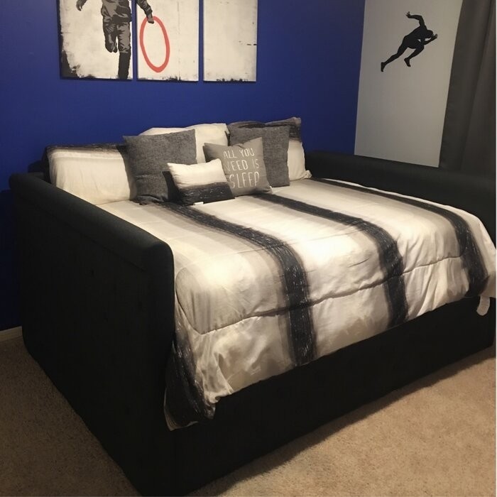 Philomena Daybed