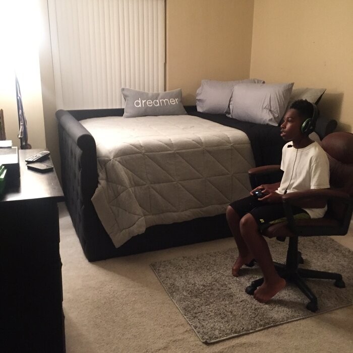 Philomena Daybed