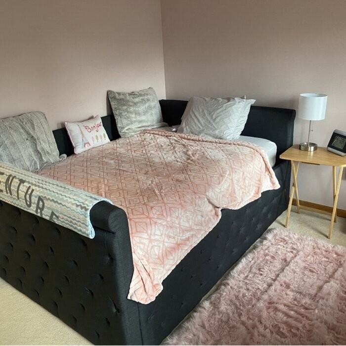 Philomena Daybed