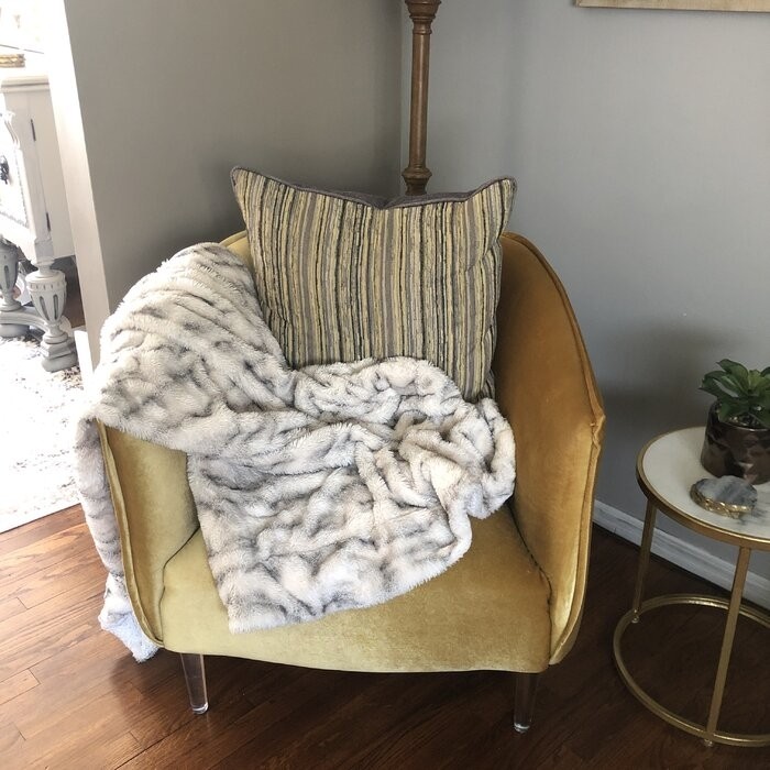 Remus 25.5" Barrel Chair