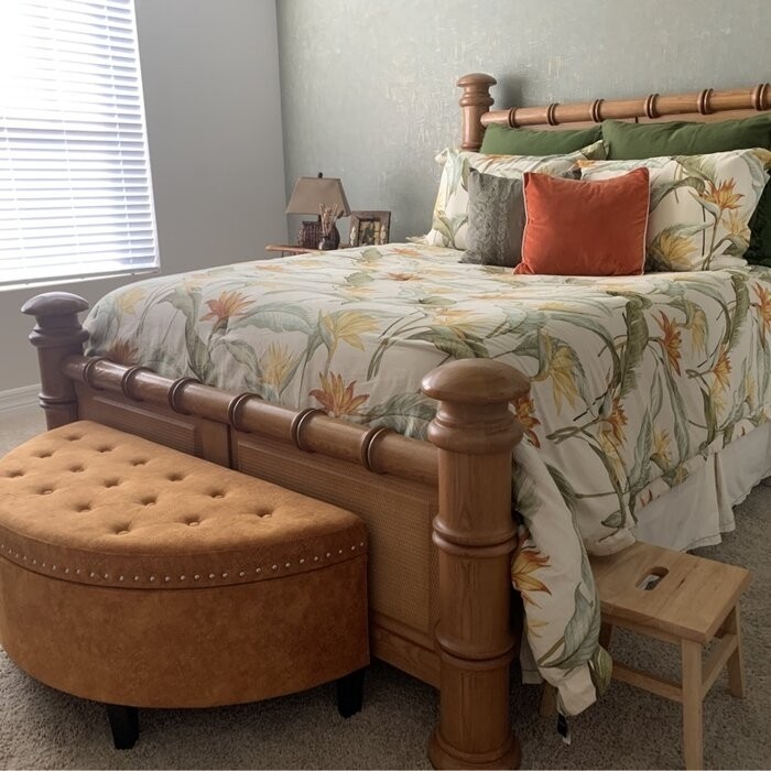 Roxann Upholstered Flip Top Storage Bench