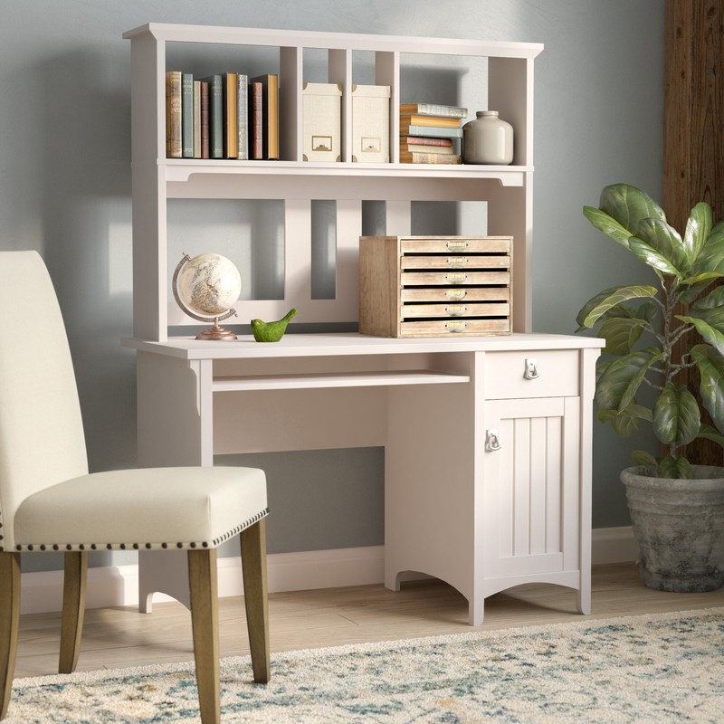 Saraghna Desk with Hutch