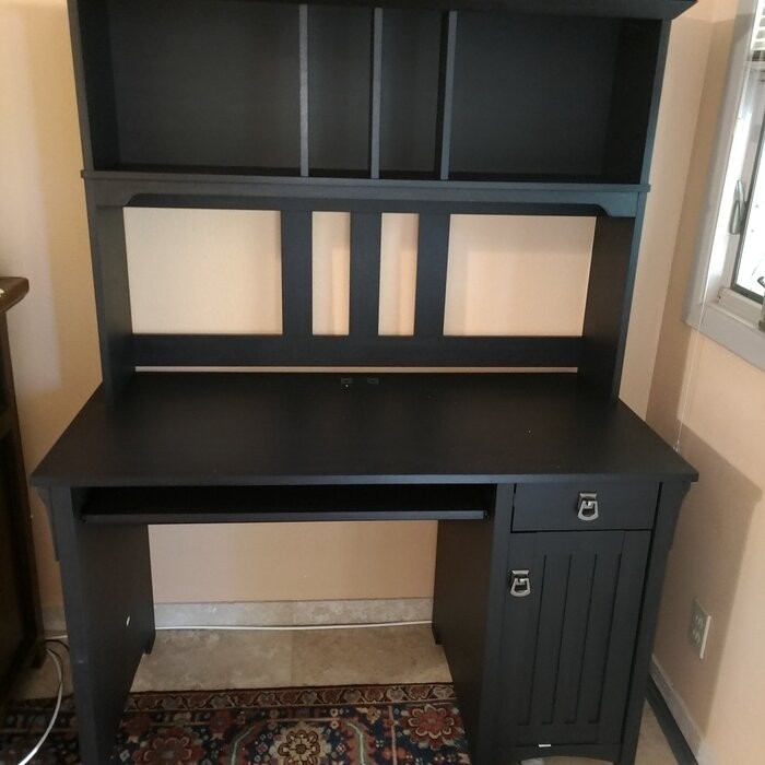 Saraghna Desk with Hutch