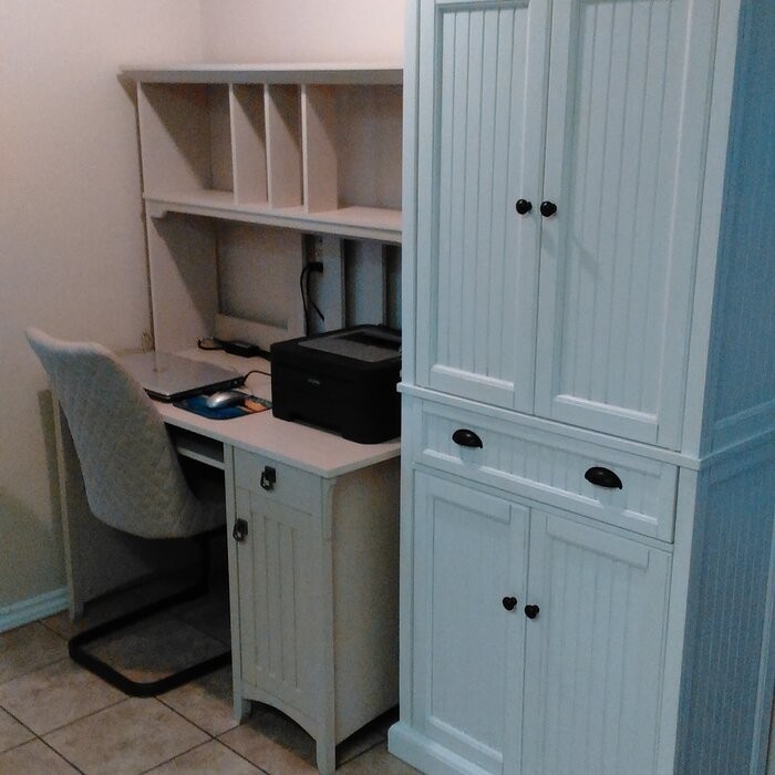 Saraghna Desk with Hutch