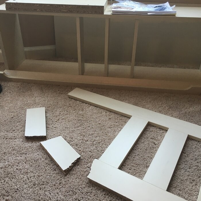 Saraghna Desk with Hutch