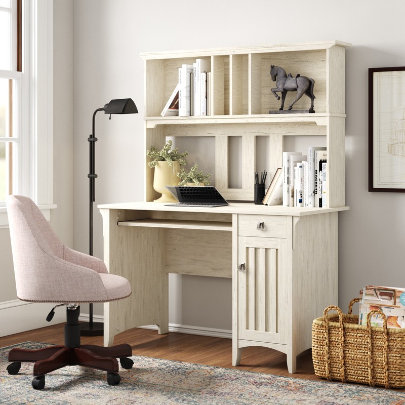 Saraghna Desk with Hutch
