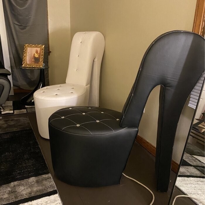 Schenck 19'' Wide Tufted Lounge Chair