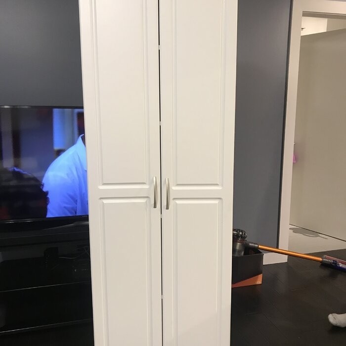 Scholl Armoire