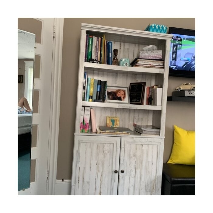 St. Nicholas 69.76'' H x 35.27'' W Standard Bookcase