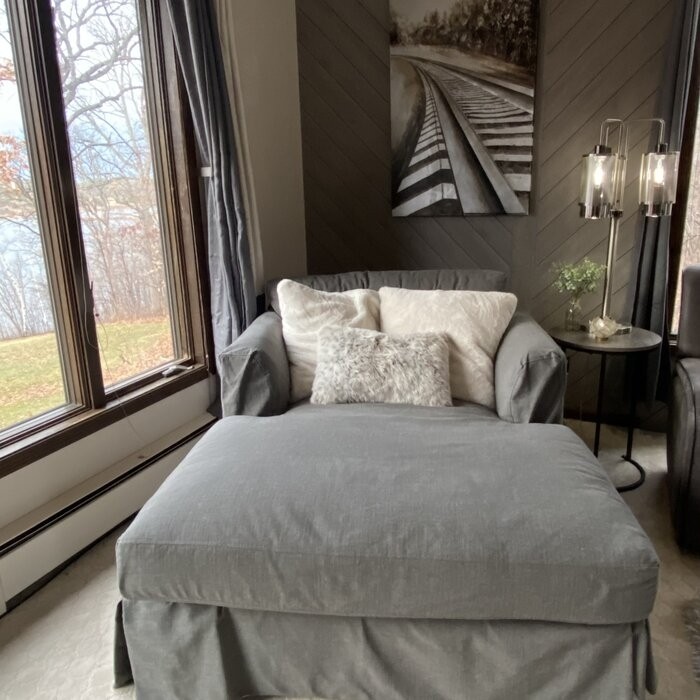 Theron Chaise Lounge