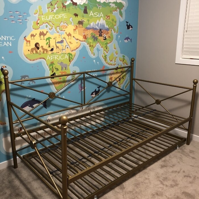 Timberwyck Steel Daybed with Trundle