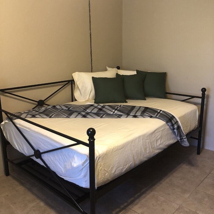 Timberwyck Steel Daybed with Trundle
