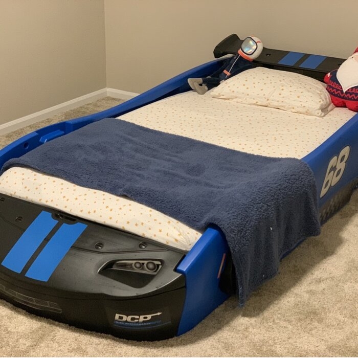 Twin Car Bed by Zoomie Kids