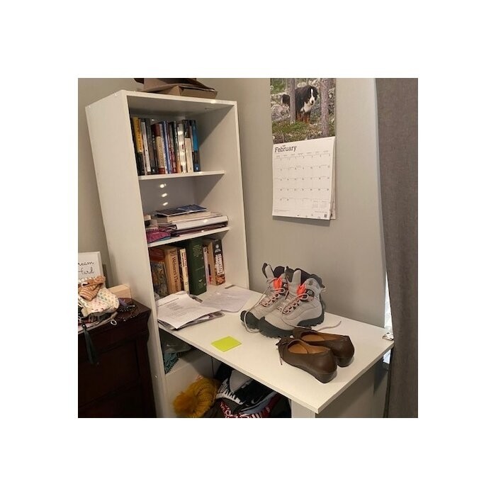 Veazey Desk with Hutch