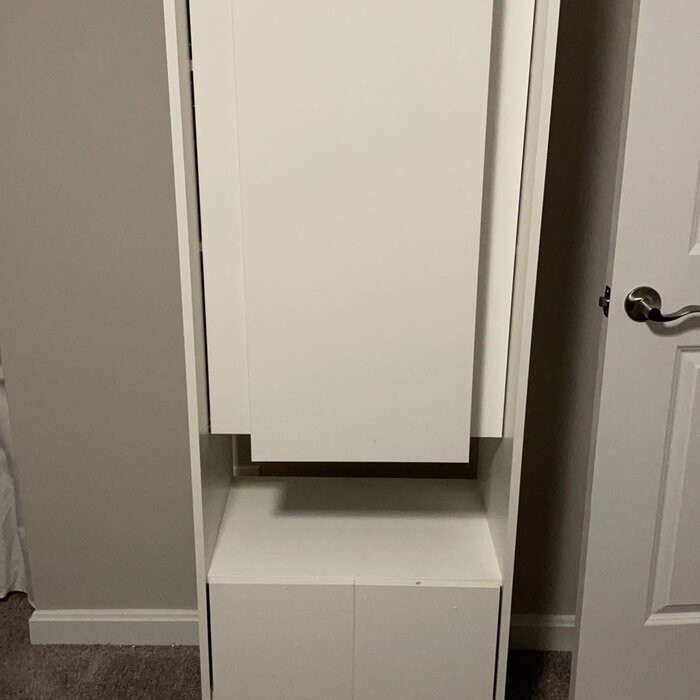 Veazey Desk with Hutch